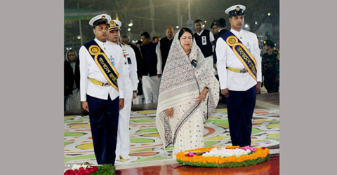 ভাষা শহীদদের প্রতি শ্রদ্ধা নিবেদন করলেন জাতীয় সংসদের স্পিকার